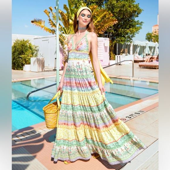 Alice + Olivia Dresses & Skirts - Alice + Olivia Karolina Halter Maxi Dress Multicolor Floral Panel Lace Size 12